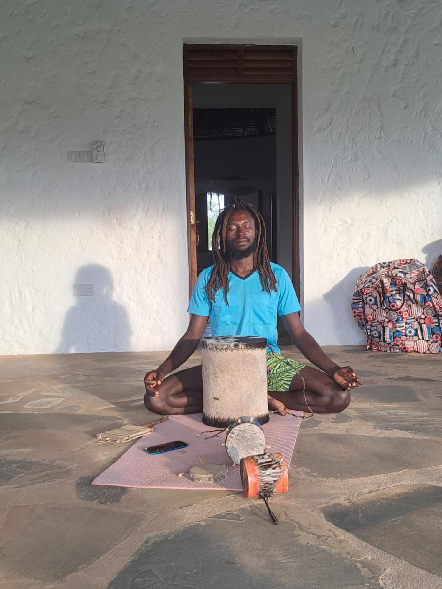 Diani Yoga Barn Bed and Breakfast Ukunda Eksteriør billede